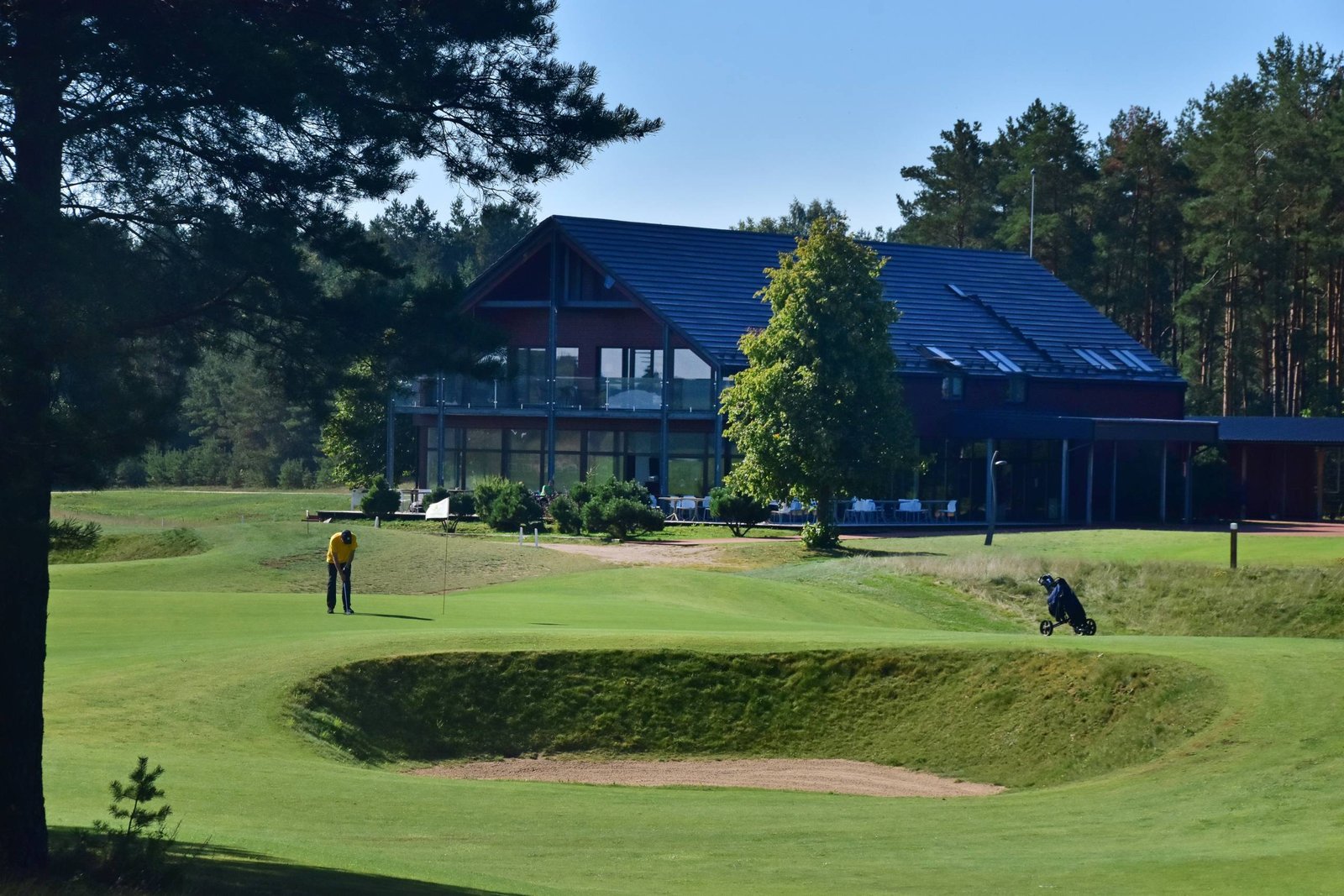 „Wolf Golf Links“ nakvynės ir neriboto golfo paketai